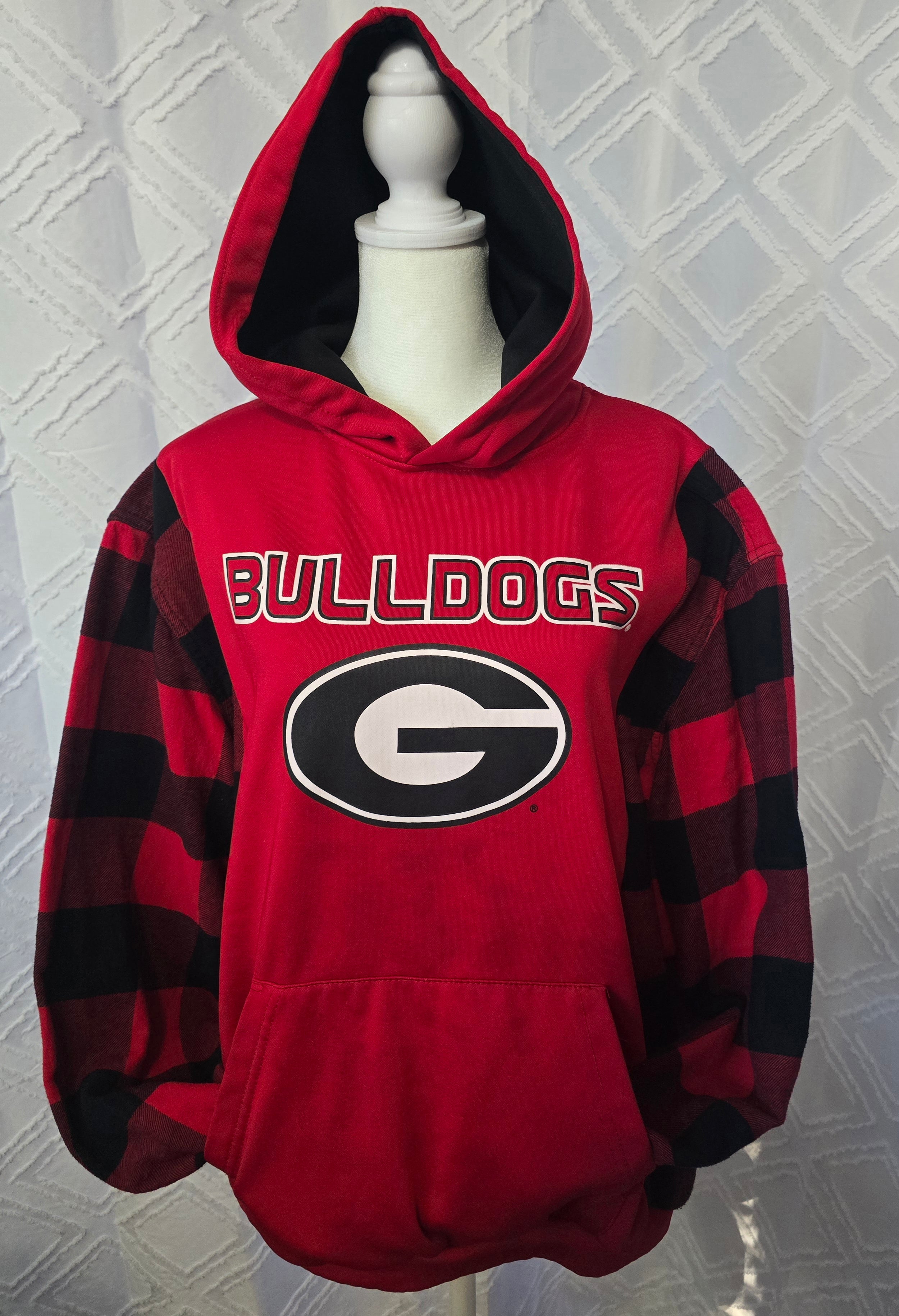 Georgia Bulldogs Hoodie, size S with flannel sleeves