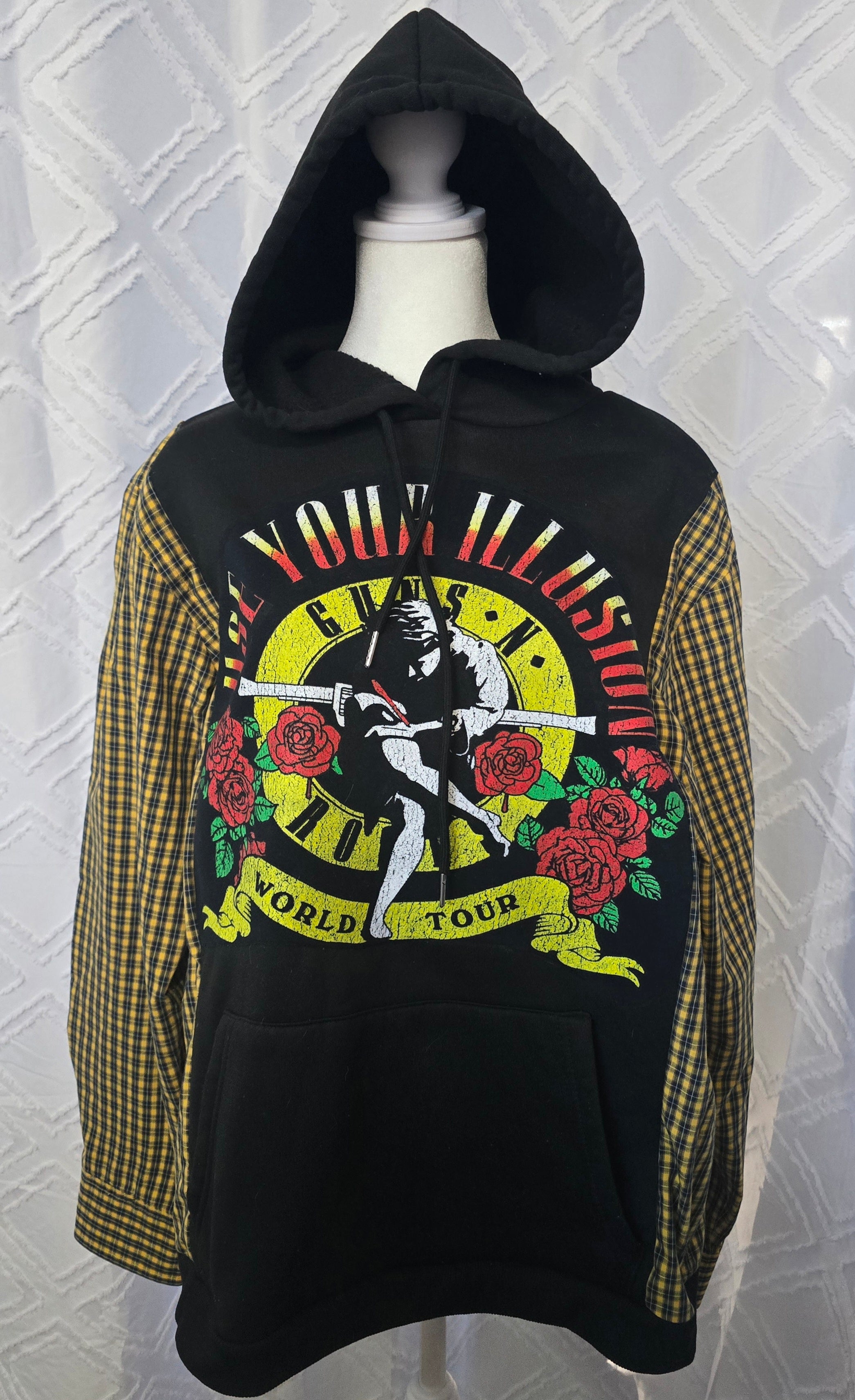 Guns n Roses Use Your Illusion Tour Hoodie, size L with flannel sleeves