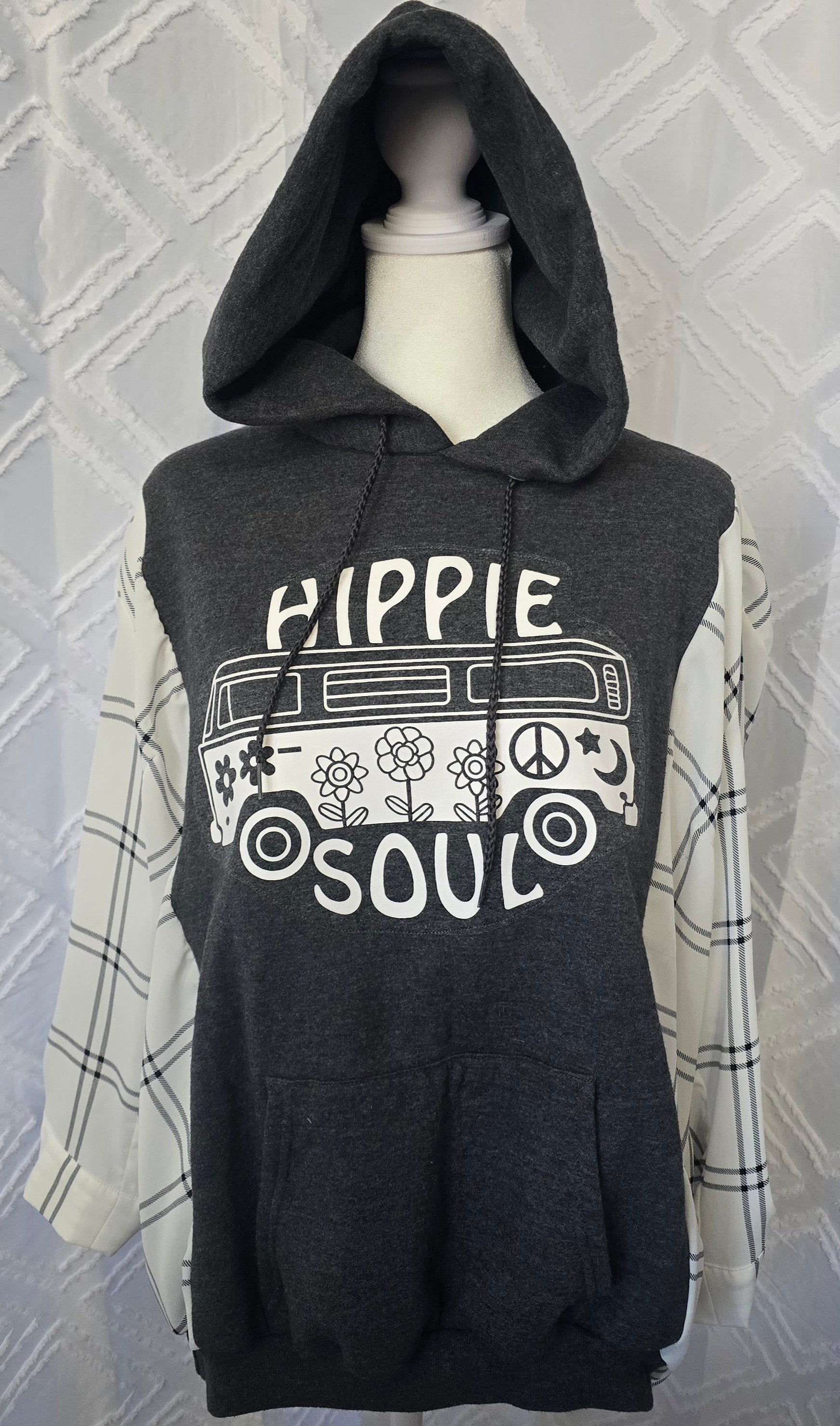 Hippie Soul Hoodie, size M with polyester sleeves