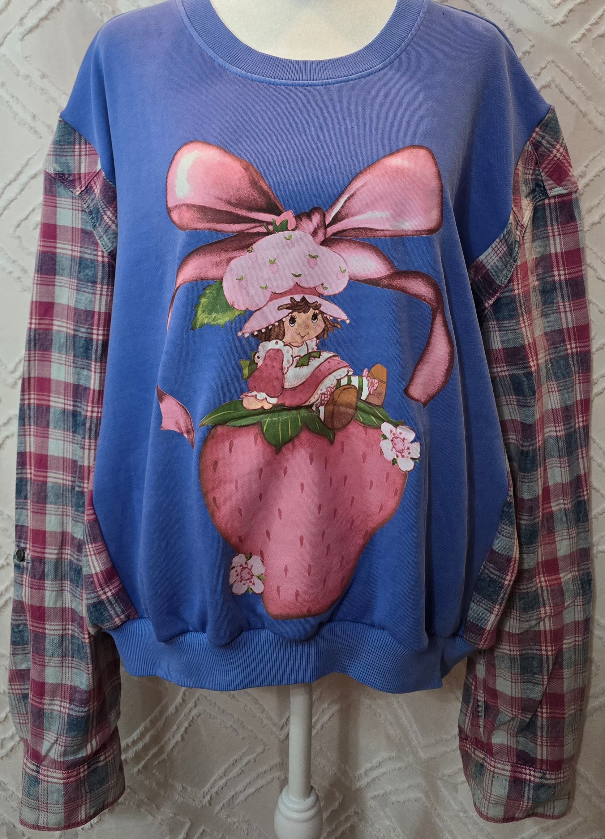 Strawberry Shortcake Sweatshirt, size XL, with flannel sleeves