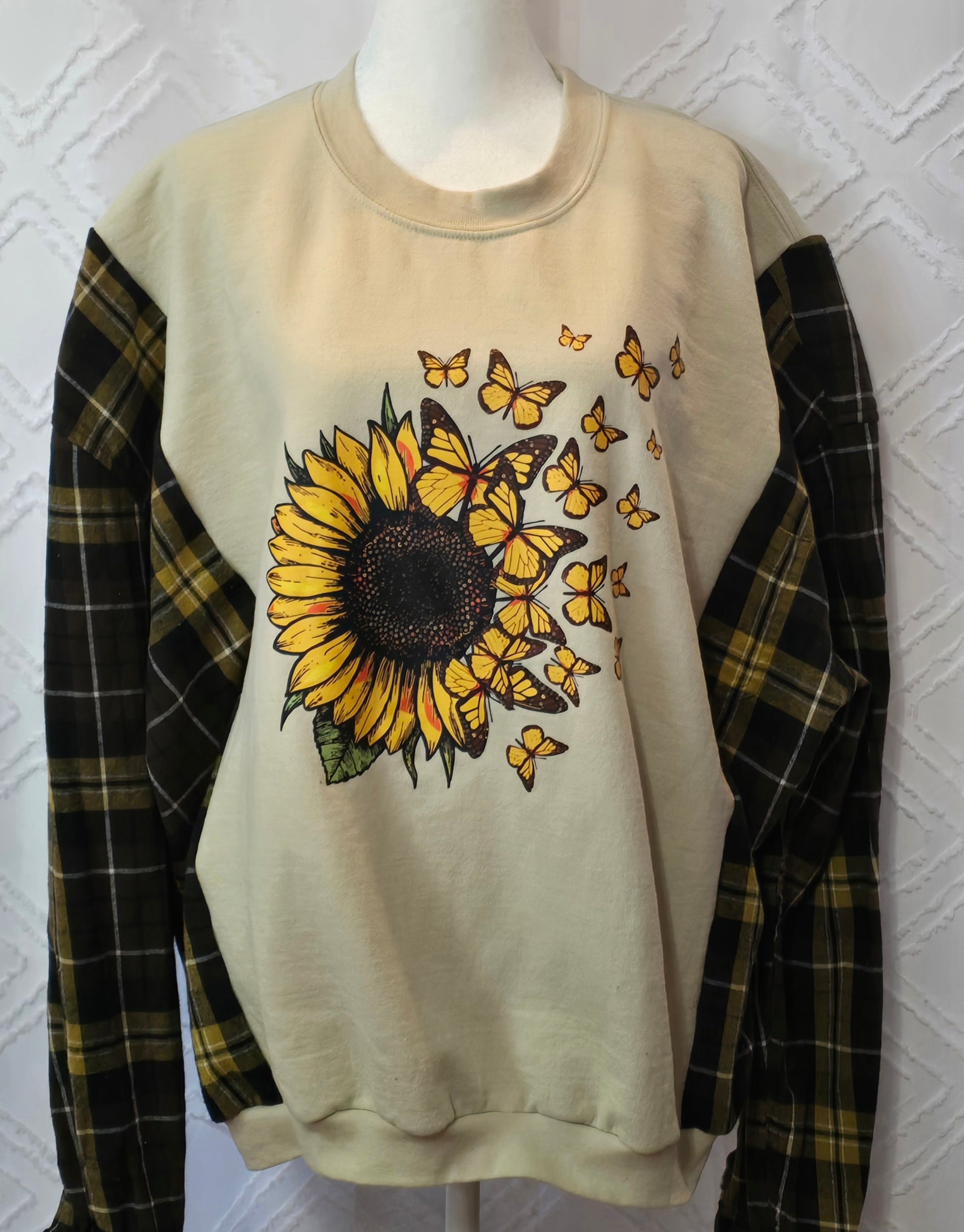 Sunflower & Butterflies Sweatshirt, size XL, with flannel sleeves